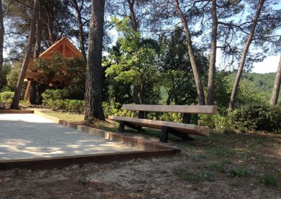 Banc en bois et métal